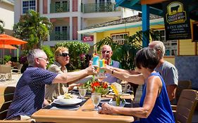 Bay Gardens Beach Resort&Spa